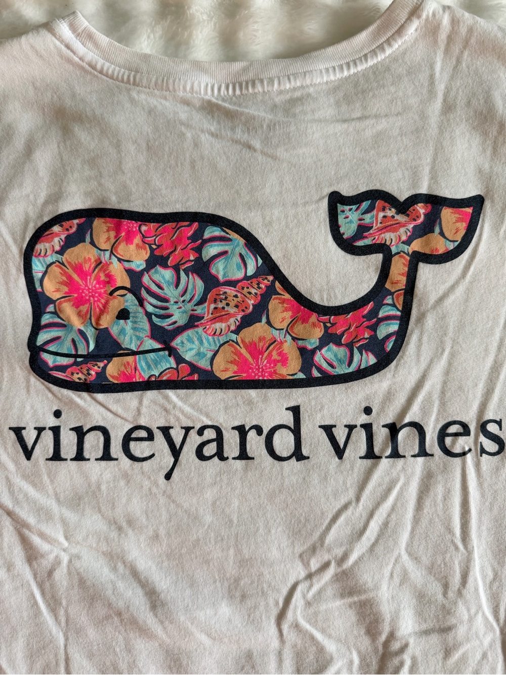 Vineyard Vines White Pocket Tee with Multicolor Floral Whale - Picture 4 of 8